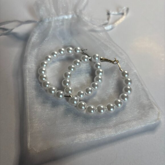 Pearl Silver Hoop Earrings • Elegant & Timeless - Picture 1 of 2